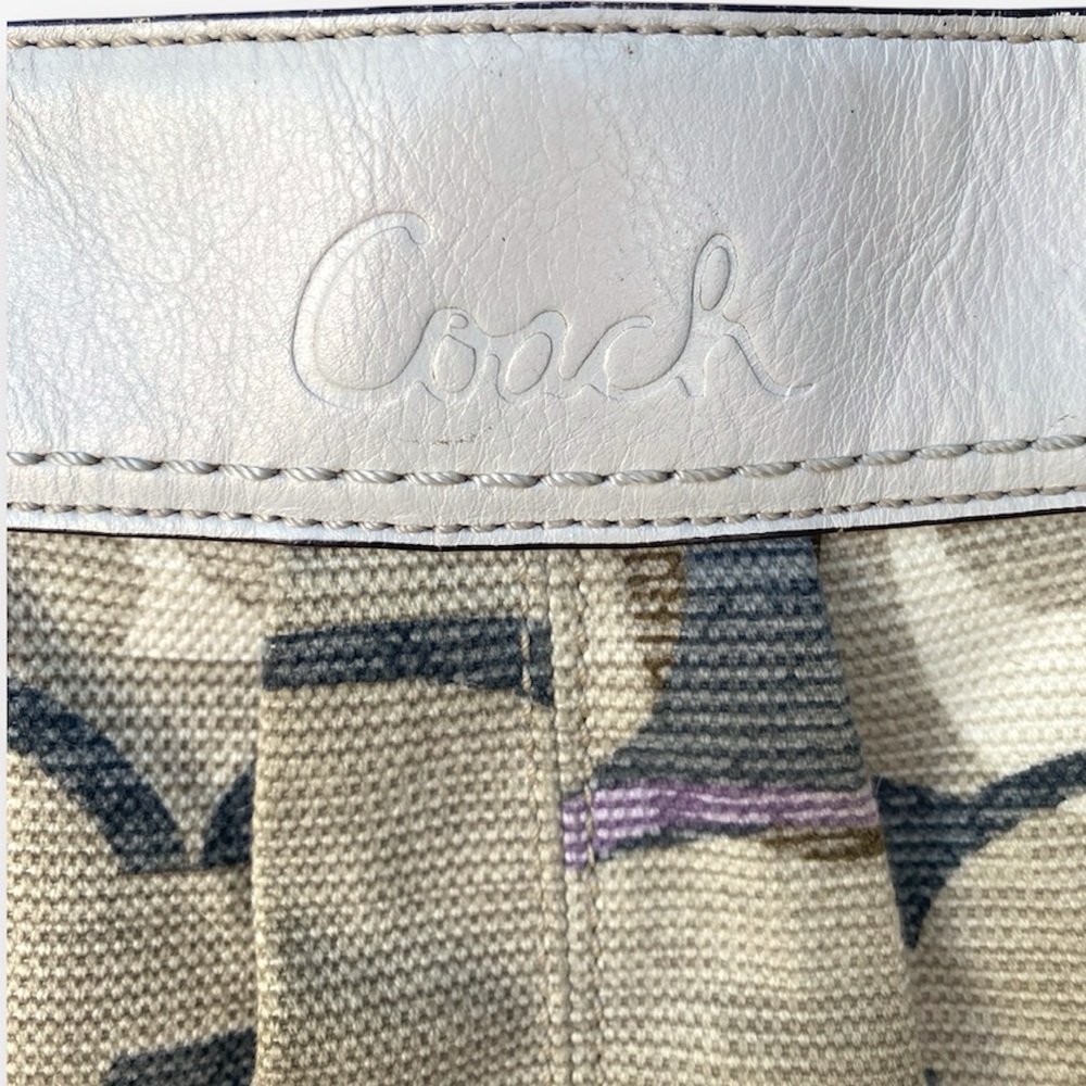 Coach Soho Optic Art Pleated Linen Tote - Picture 4 of 13